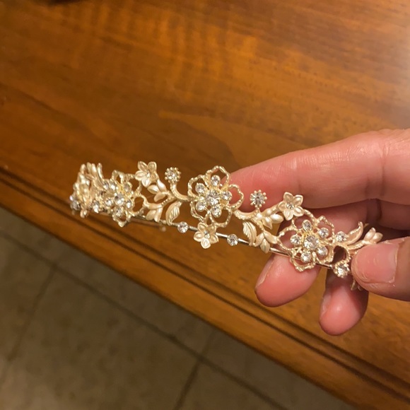Brushed gold tiara main image 5